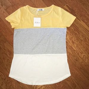 YunJey Small Tri-Panel Top